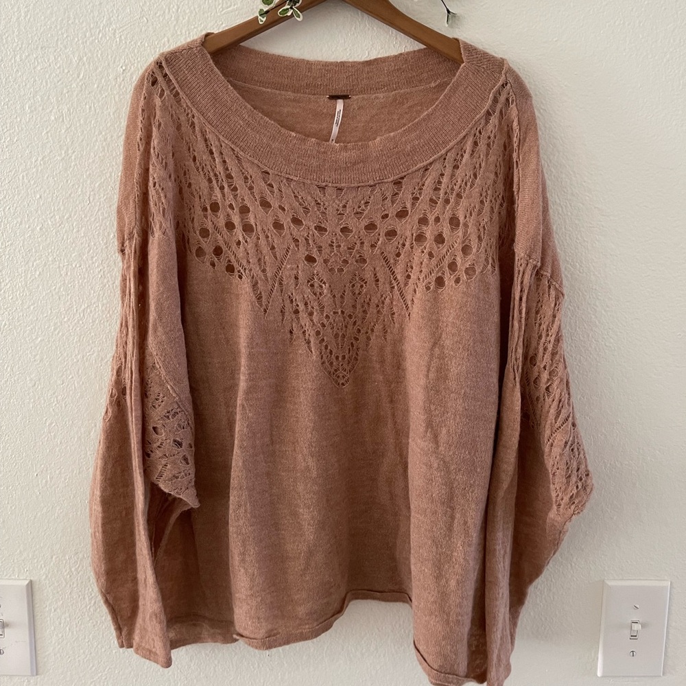 ☁️Free People Brown Sweater☁️